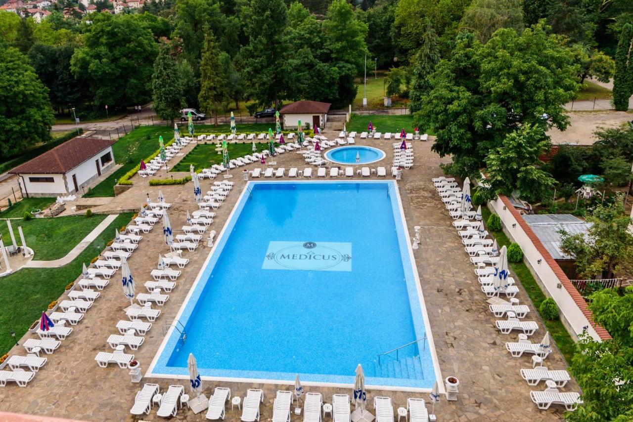 Spa Hotel Medicus ヴァルシェツ エクステリア 写真