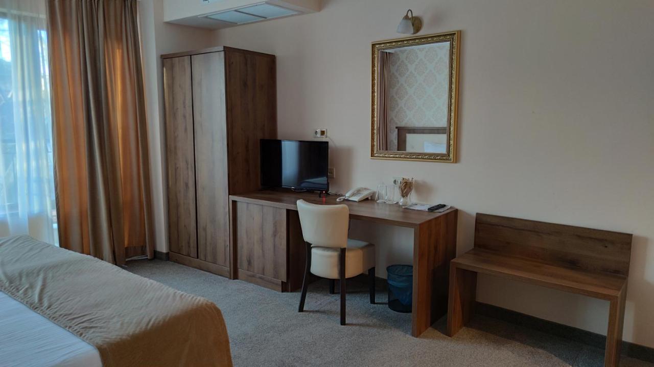 Spa Hotel Medicus ヴァルシェツ エクステリア 写真