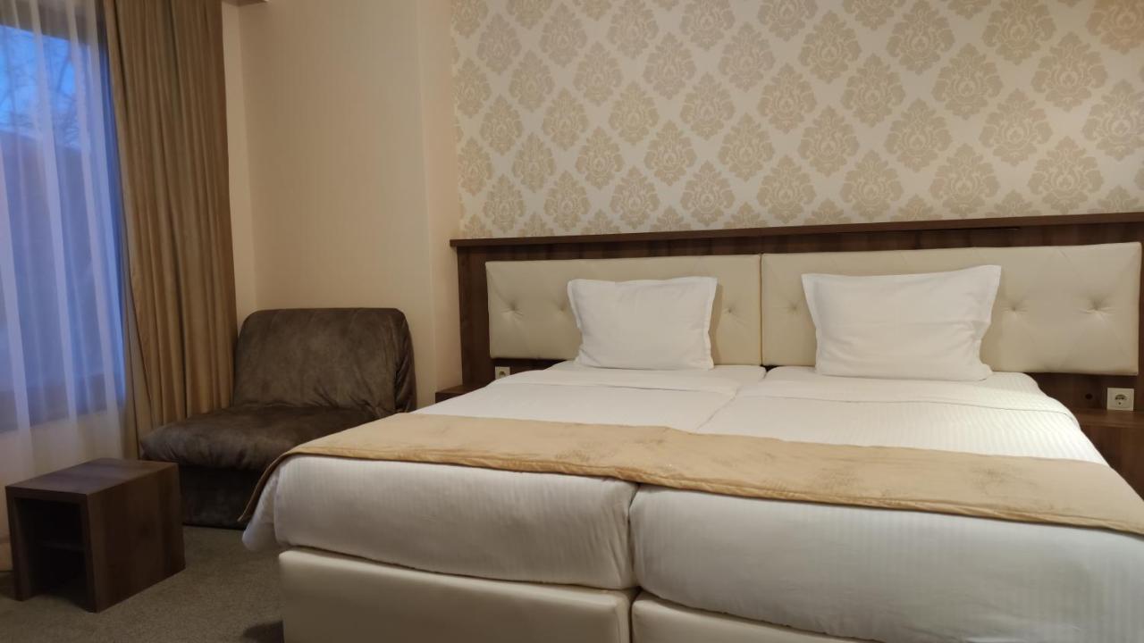 Spa Hotel Medicus ヴァルシェツ エクステリア 写真